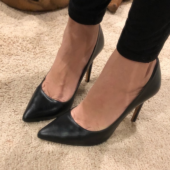 zara black pumps